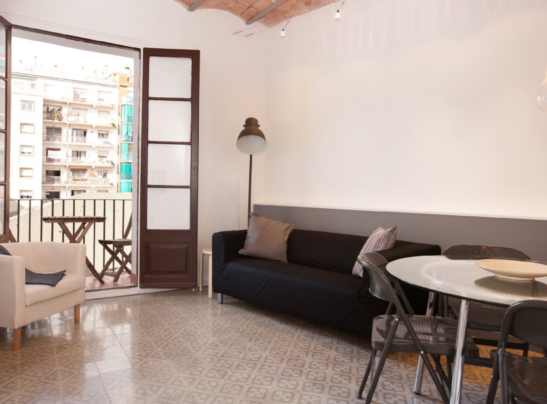 Modernist flat close to Sagrada Familia